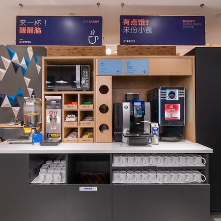 Holiday Inn Express Ningbo City Center By Ihg Eksteriør bilde